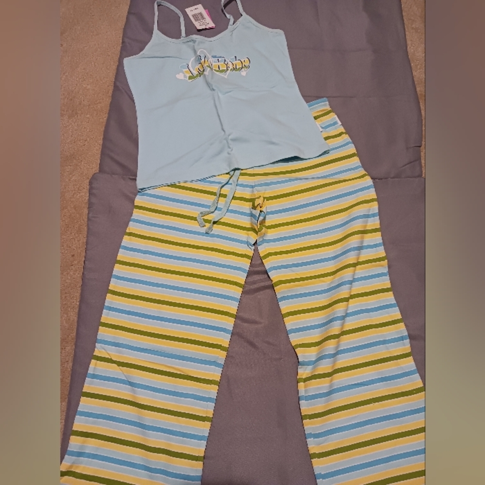 hellow bebe Pajama Set